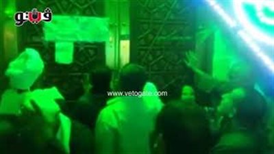 بالفيديو.. تبرك المريدين بمقام علي زين العابدين في مولد الرجبية