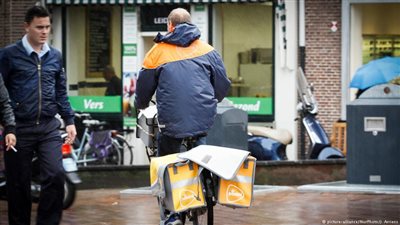 بريد نيوزيلندا يوصل الفراخ المشوية للمنازل