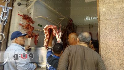 بالفيديو.. ارتفاع أسعار اللحمة بسوق العتبة والكندوز بـ135 جنيهًا