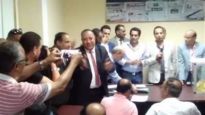 الطرابيشي نقيبا لـ«صحفيين الإسكندرية» بـ ٩١صوتا (فيديو وصور)