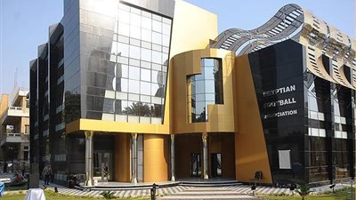 «الجبلاية» تبحث عن ملعب لمباراة القمة