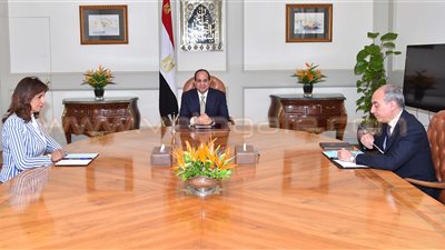 السيسي: مصر تفتح أبوابها لأبنائها المهاجرين والمقيمين في الخارج