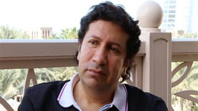 هاني رمزي ينعى عزت أبو عوف: 