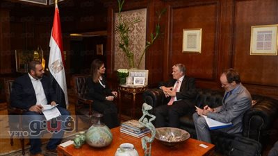 وزيرة التعاون الدولي تبحث مع سفير فرنسا المشروعات المستقبلية