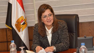 وزيرة التخطيط تشارك في جلسات نقاشية بمنتدى شباب العالم