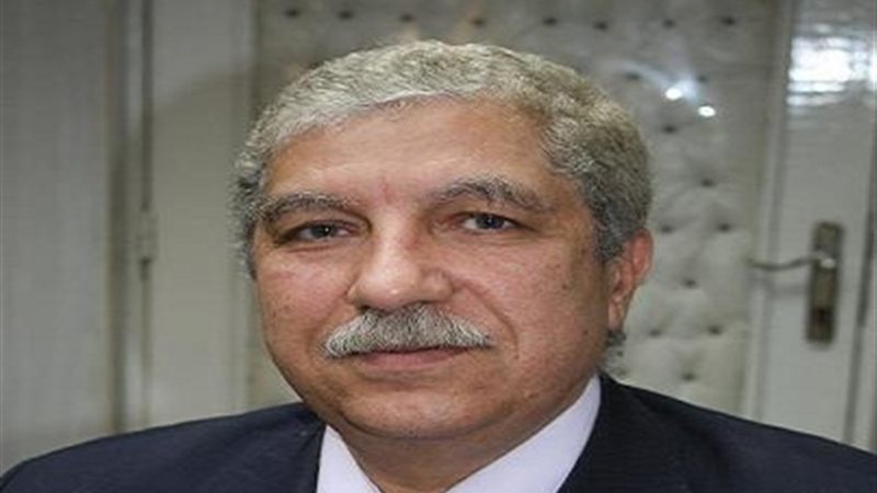 ياسين طاهر السكرتير