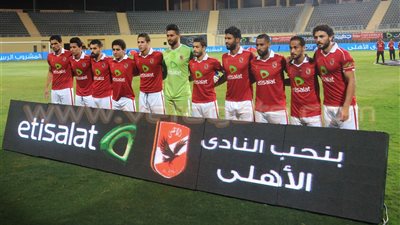 مشروب الطاقة سلاح لاعبي الأهلي في مباراة الملعب المالي