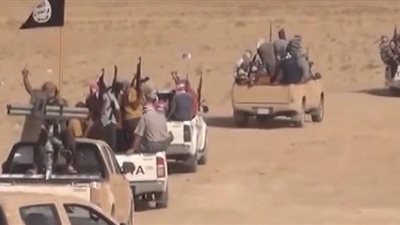 قادة داعش في تلعفر العراقية يبدءون الهروب إلى سوريا