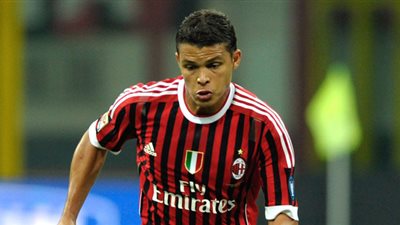 باريس سان جيرمان يفقد سيلفا وموتا أمام فالنسيا بدورى الأبطال