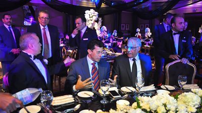 وزير الرياضة وجمال علام في حفل زفاف نجل شوقي غريب (صور)