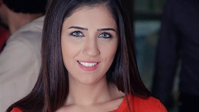 الجمعة.. مي عمر ضيفة رشا نبيل للحديث عن دورها في «الأسطورة»