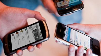 دراسة: تراجع وتيرة تحديث المستخدمين للهواتف الذكية