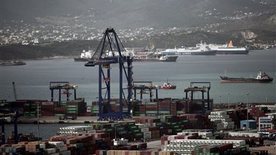 غزوة بحرية للتنين تستهدف أوروبا.. الصين تستحوذ على موانئ القارة العجوز.. مبادرة الحزام والطريق تحقق آمال بكين مرورا بقناة السويس.. والانتقام يقود الإمبراطورية الناشئة