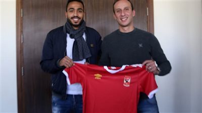 سيد عبد الحفيظ: ناد مصري يحاول تعطيل قيد كهربا بالأهلي