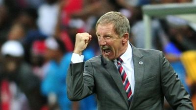 باكستر يجتمع مع لاعبي منتخب جنوب أفريقيا