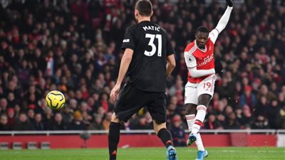 أرسنال يتقدم على مانشستر يونايتد 0/2 في الشوط الأول