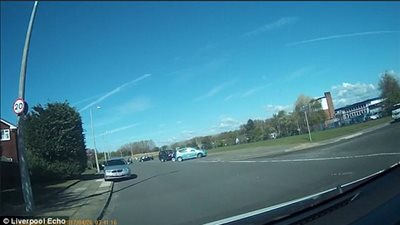 بالفيديو والصور.. حادث يمنع سائقة مخمورة 3 سنوات من القيادة