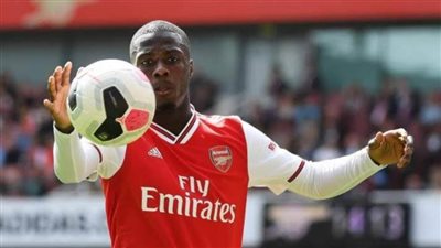 بعد هدفه في شباك مان يونايتد.. نيكولاس بيبي يتساوى مع محمد صلاح في رقم مميز