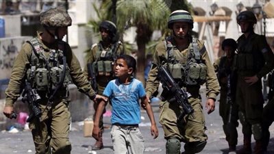 وعود بريطانية بوقف اعتقال الأطفال في فلسطين