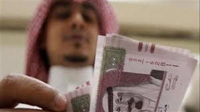 استقرار أسعار العملات العربية.. والريـال السعودي بـ 484 قرشًا