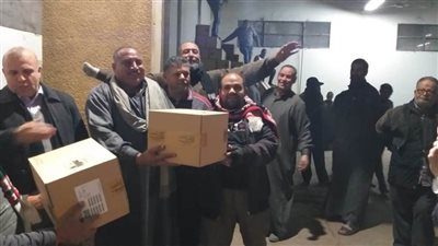 توزيع 46 ألفا و738 تابلت لطلاب الصف الأول الثانوي بالدقهلية