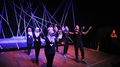 بالصور.. «ورد وياسمين» يواصل نجاحه على مسرح الغد بالعجوزة