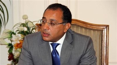 مدبولي يتفقد منطقة التريض بالأهرامات