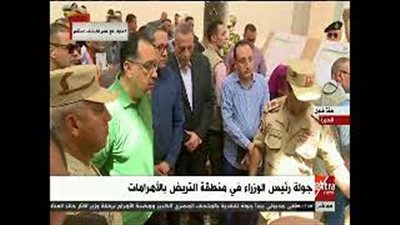 رئيس الوزراء يتجول في منطقة التريض بالأهرامات (فيديو)
