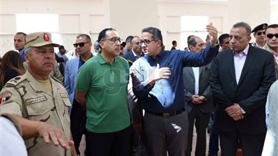 رئيس الوزراء يكلف برفع كفاءة وتطوير طريق الفيوم