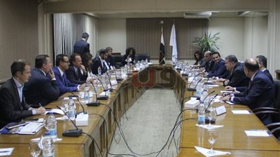 وزير قطاع الأعمال يبحث مع شركات ألمانية وإيطالية فرص التعاون