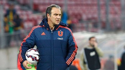 لاسارتي يمنح لاعبي الأهلي إجازة الخميس قبل السفر لإسبانيا