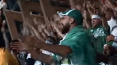 السر في «أم درمان».. مصري يدعم الجزائر وليس الفراعنة: خطف قلبي (فيديو)