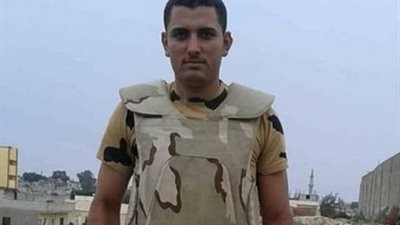 أهالي الشرقية يودعون الشهيد هاني عبد الرحمن بالدموع والهتافات