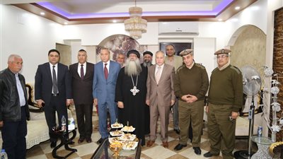 محافظ قنا يقدم التهنئة للأقباط بمناسبة عيد القيامة