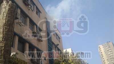 مجهولون يشعلون النيران بمبنى محافظة الشرقية