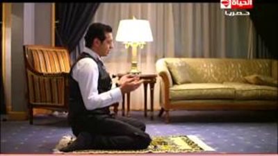 بالفيديو.. مصطفى شعبان يطلق زوجته يوم الزفاف في «دكتور أمراض نسا»