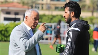 رئيس سموحة يحفز مهدي سليمان قبل مواجهة الأهلي