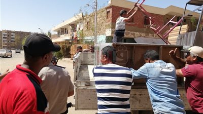 رفع 120 حالة إشغال في حملة إزالات بأسوان