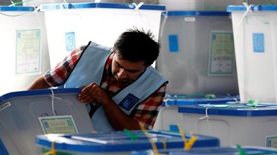 بدء إعادة فرز الأصوات بالانتخابات التشريعية في العراق يدويا