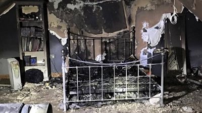 بالصور.. غرفة نوم فتاة تتحول لرماد بسبب شاحن هاتف