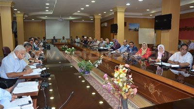 بالصور .. محافظ كفرالشيخ: 25ألف بطاقة تموينية ذكية لحل مشاكل التالف