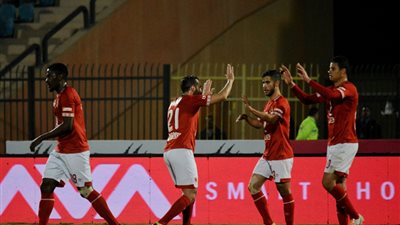 الأهلي  يتقدم بهدف علي حرس الحدود  في الشوط الأول