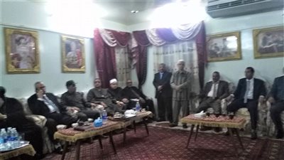 محافظ أسيوط يهنئ الاقباط بكنائس ومطرانيات منفلوط والقوصية (صور)