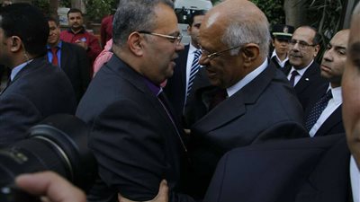 رئيس البرلمان يصل الكنيسة الإنجيلية للتهنئة بعيد القيامة