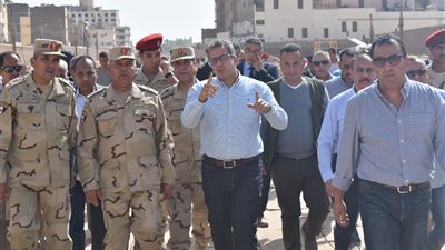 العناني يتوجه إلى الأقصر لمتابعة أعمال تطوير بعض المناطق الأثرية (صور)