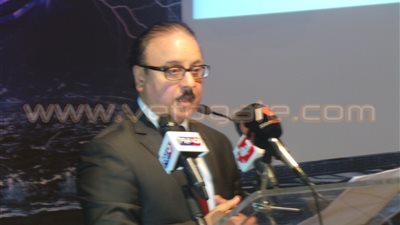 بالفيديو.. وزير الاتصالات: إنشاء فروع للشركات العالمية ببرج العرب