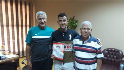 «تريكة» يوقع للمقاولون العرب