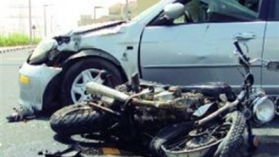 إصابة 5 أشخاص في حادث تصادم ملاكي وموتوسيكل أعلى كوبري بأسيوط