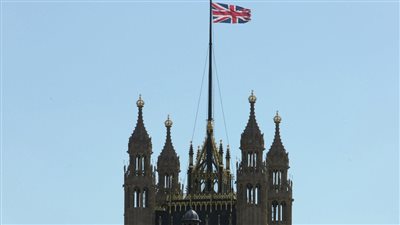 حقيقة العثور على مواد إباحية في كمبيوتر الرجل الثاني بحكومة بريطانيا