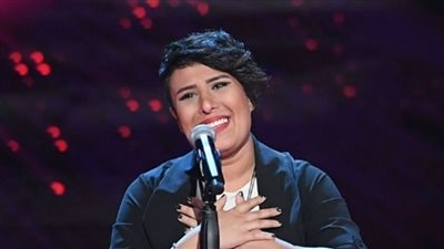 حماقي ينقذ المصرية رنا عتيق بعد نتيجة التصويت في «The Voice»